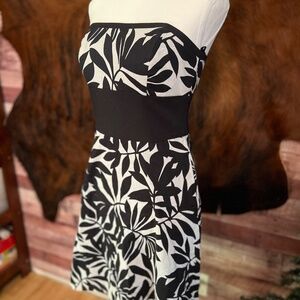 White House Black Market Strapless Black & White Floral Dress